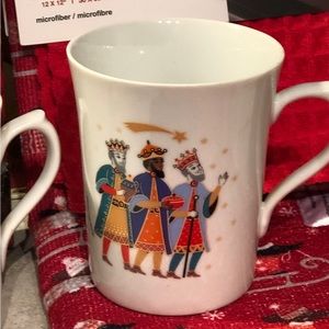 Christmas fine  porcelain cup mug Regent EUC